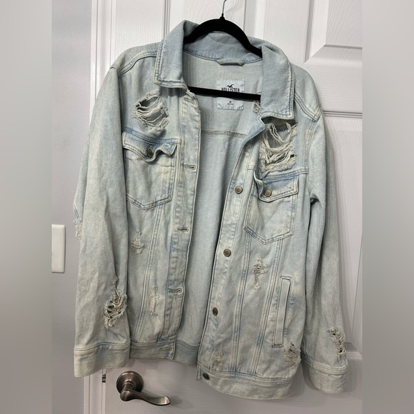 Hollister Denim Jacket Distressed, Size Medium - Picture 1 of 4